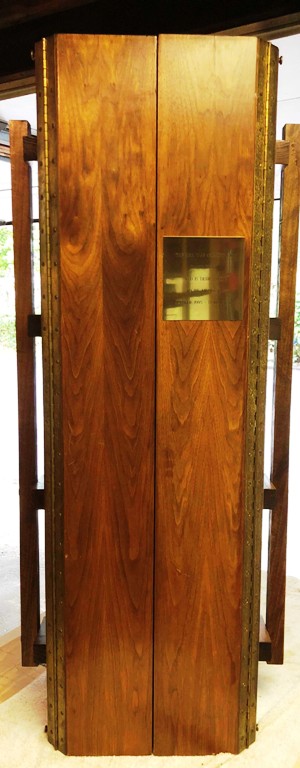 Torah ark